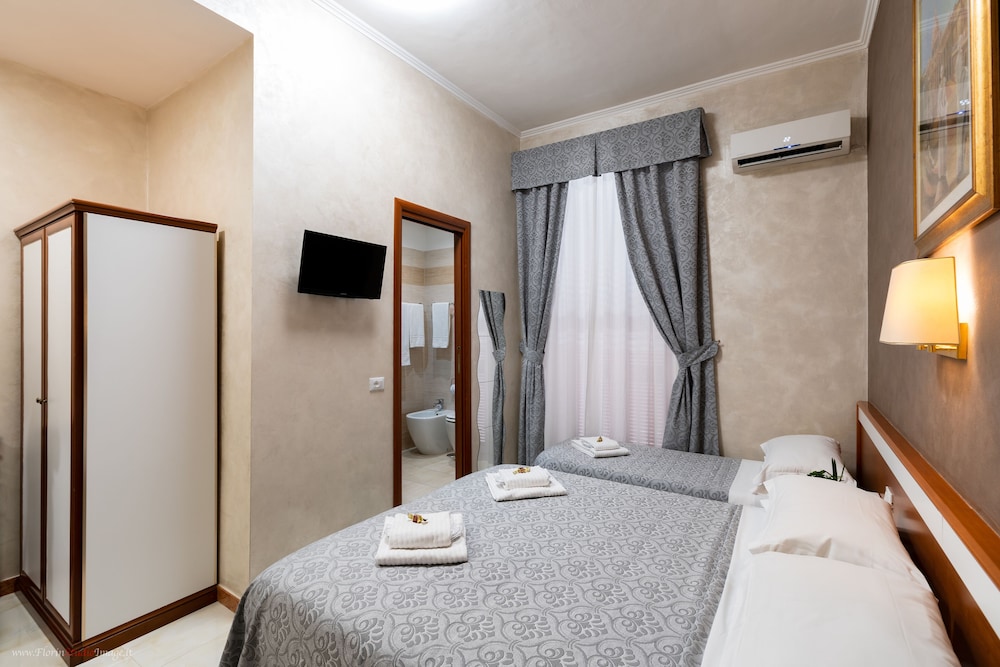 Hotel Centro Cavour 7