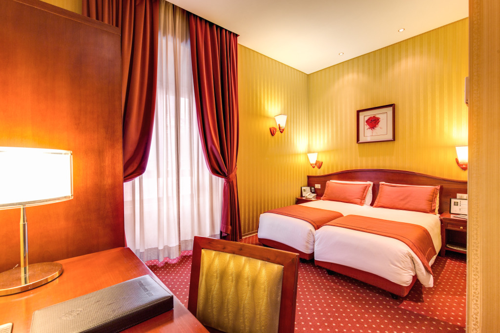 Augusta Lucilla Palace 4