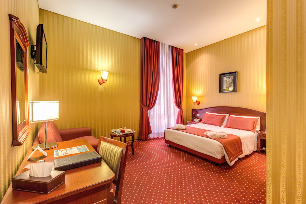 Augusta Lucilla Palace 8