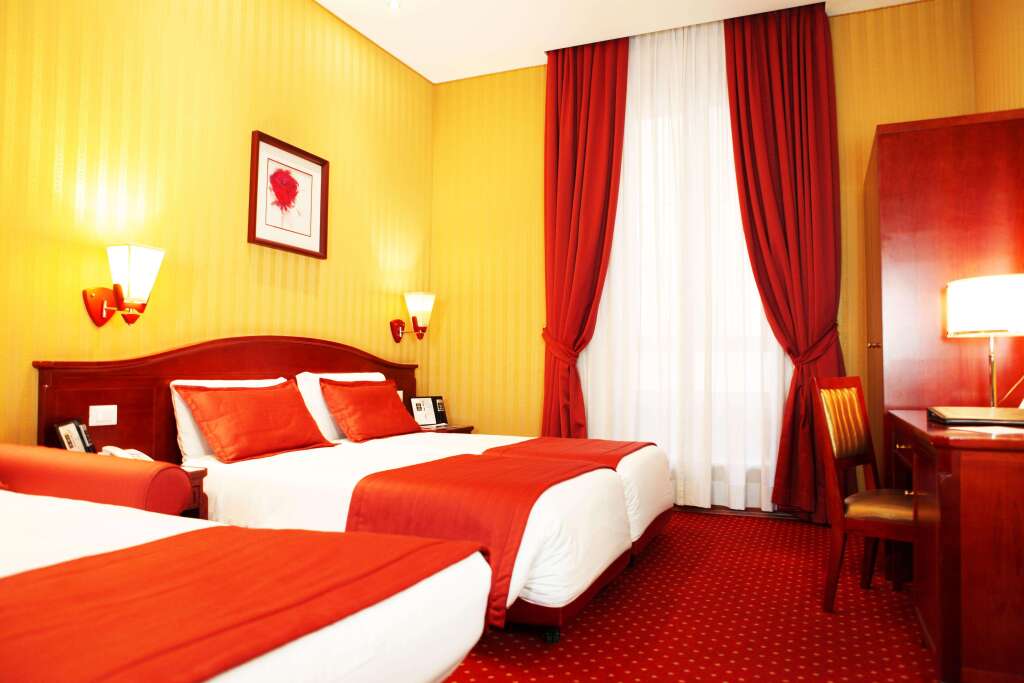 Augusta Lucilla Palace 3