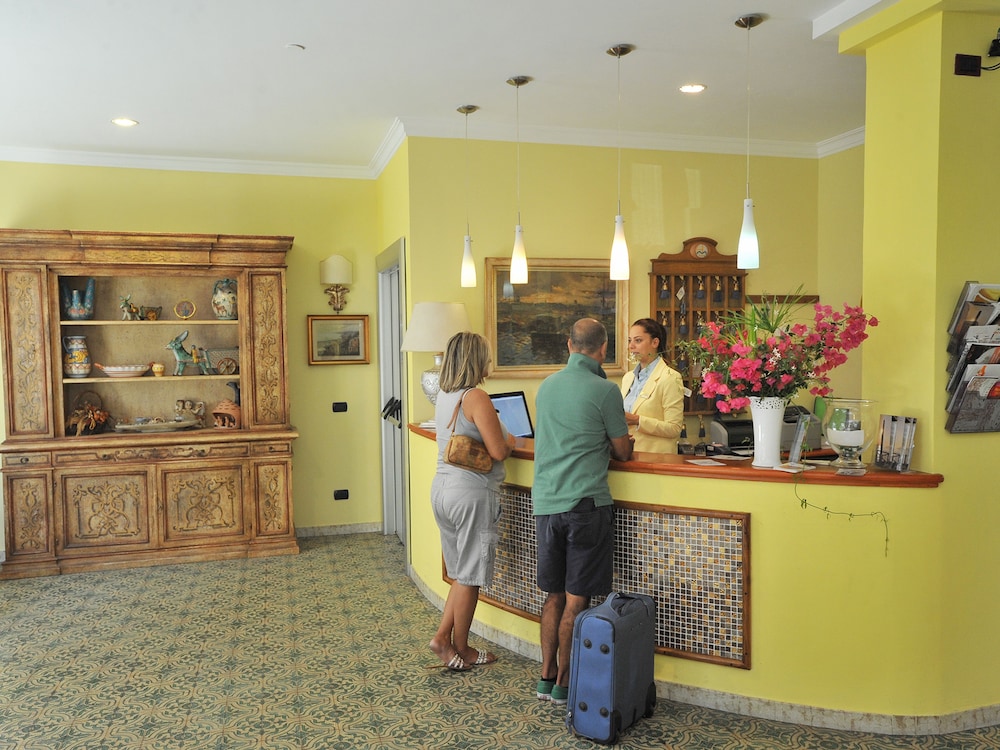 Hotel Miramare 4