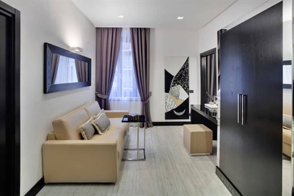 Hotel Napoleon Milano 13