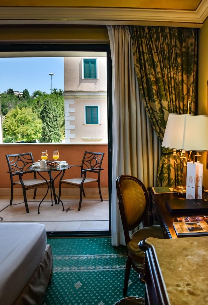 River Chateau 18