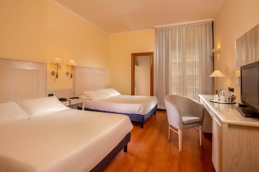 Best Western Globus Hotel 20