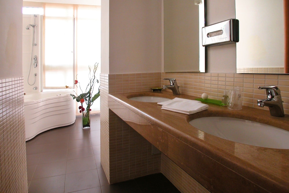 Best Western Globus Hotel 16