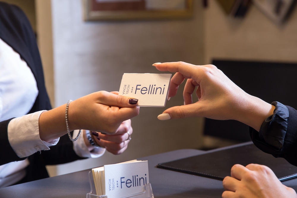 Fellini 5