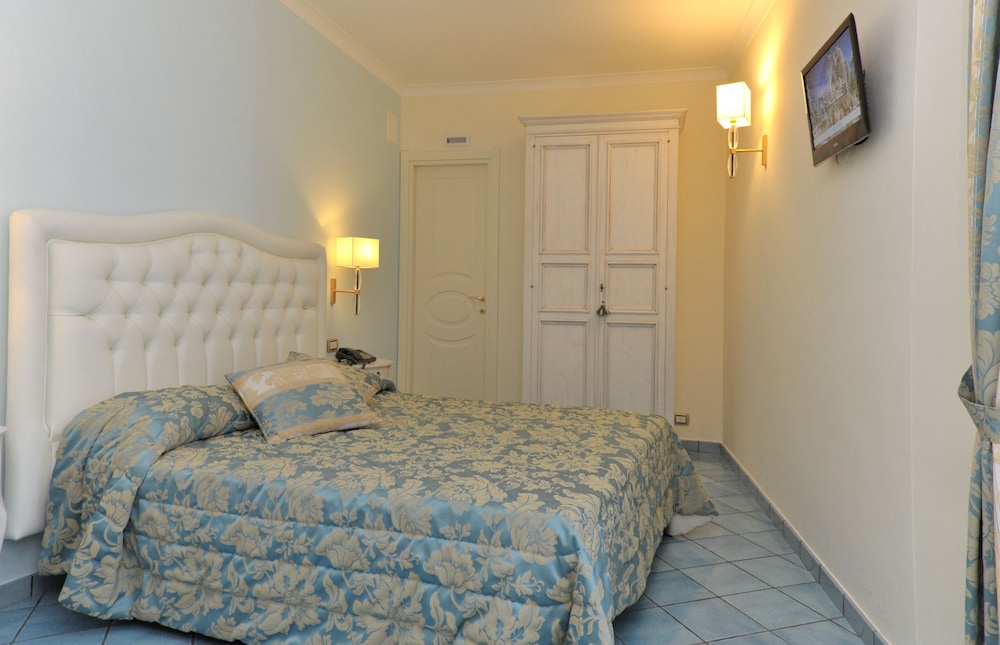 Hotel Santa Lucia 4