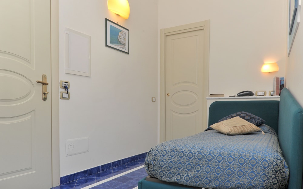 Hotel Santa Lucia 13