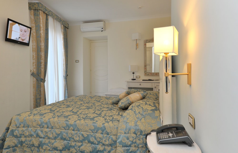 Hotel Santa Lucia 5