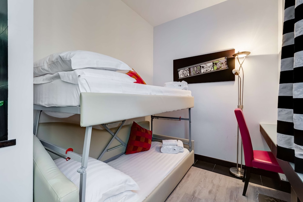 Best Western CineMusic Hotel 17