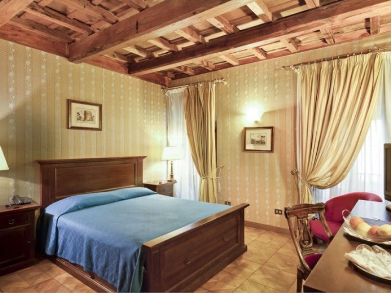 Relais Group Palace 6