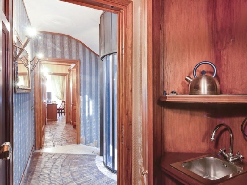 Relais Group Palace 10