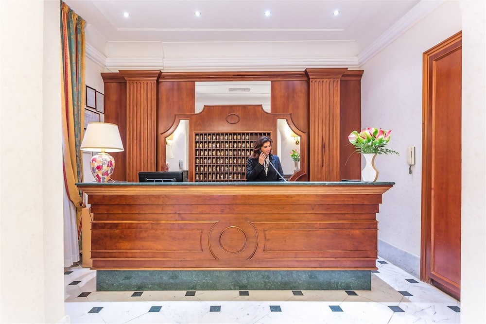 Hotel Lux 4