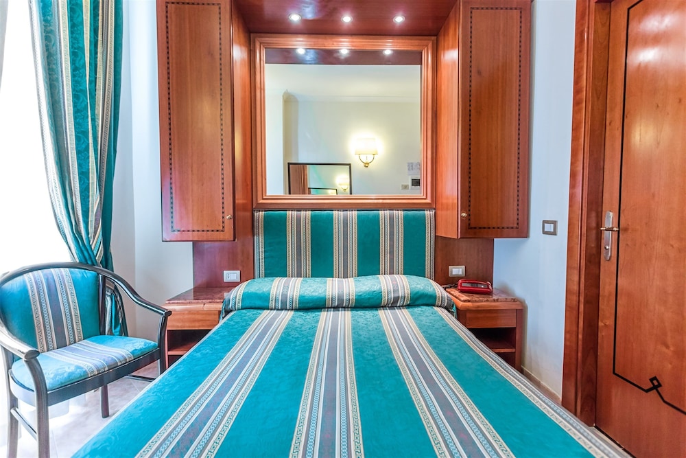Hotel Lux 9