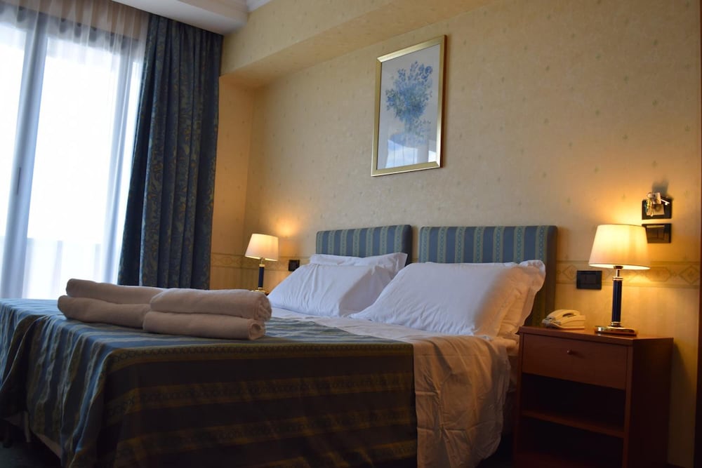 Hotel President Pomezia 21