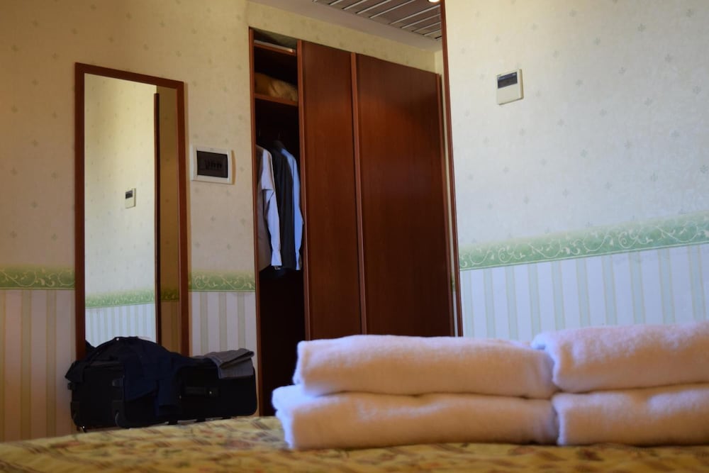 Hotel President Pomezia 23