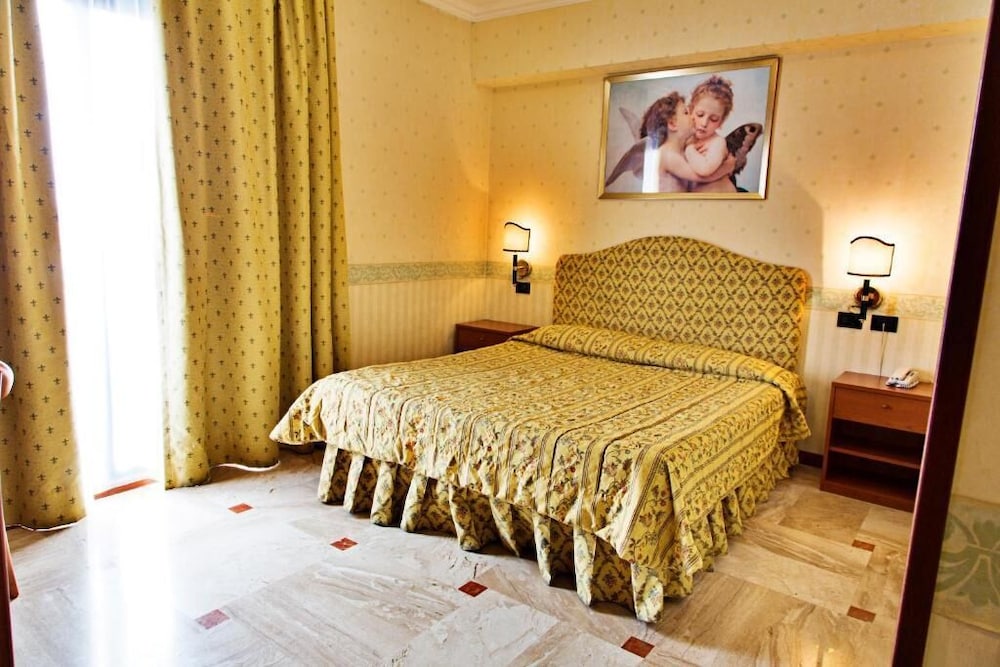 Hotel President Pomezia 15