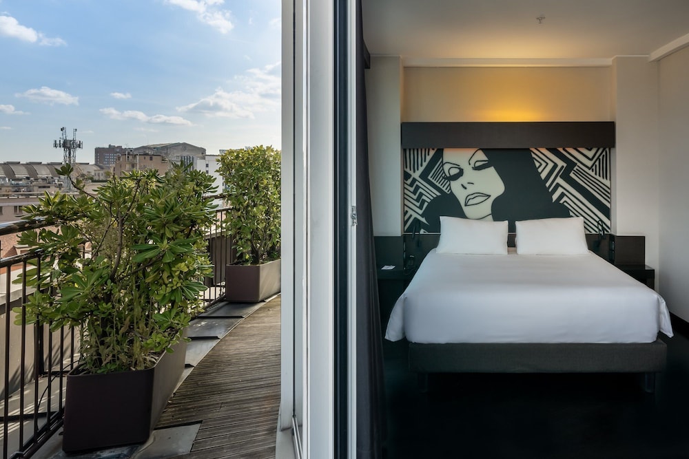 Crowne Plaza Milan City 17