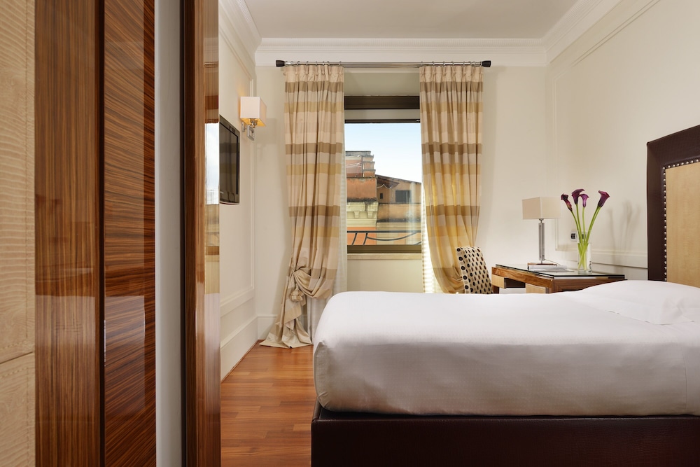 UNAHOTELS Decò Roma 16