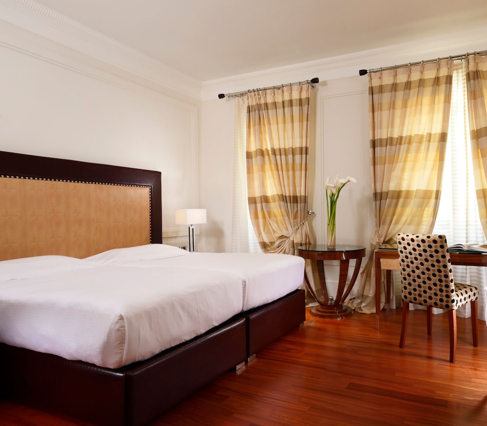UNAHOTELS Decò Roma 10