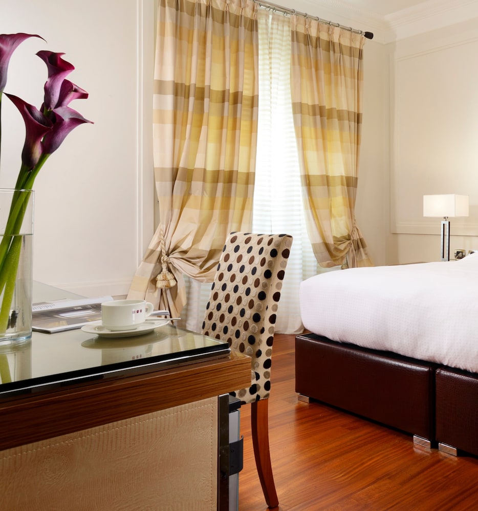 UNAHOTELS Decò Roma 8