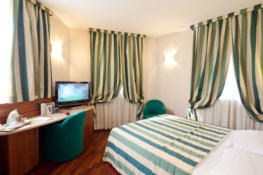 Sure Hotel Collection by Best Western Hotel Mirage 4