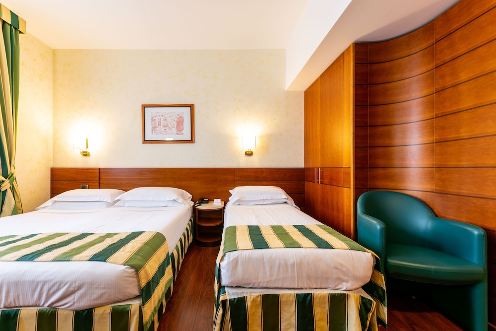 Sure Hotel Collection by Best Western Hotel Mirage 12