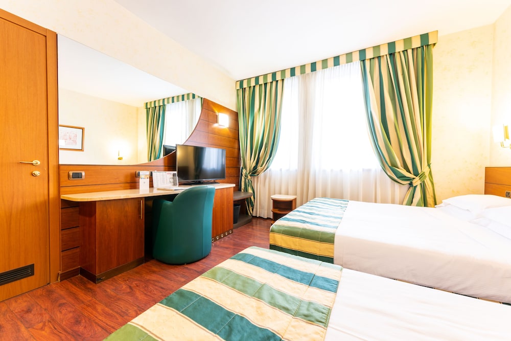 Sure Hotel Collection by Best Western Hotel Mirage 6