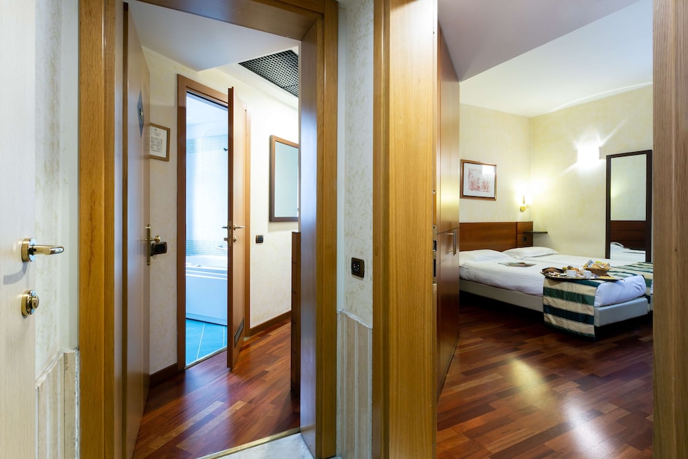 Sure Hotel Collection by Best Western Hotel Mirage 24