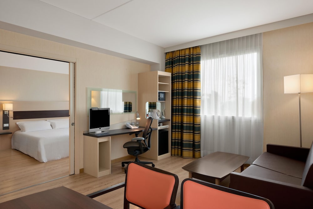 Hilton Garden Inn Rome Airport 11
