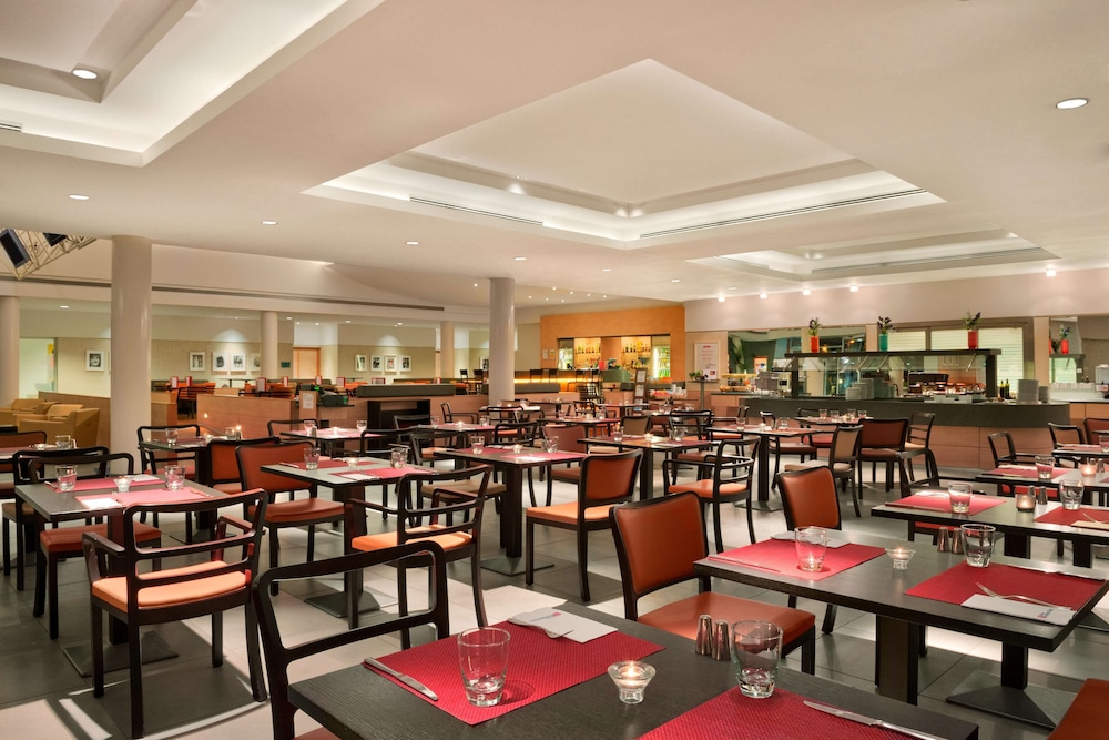 Hilton Garden Inn Rome Airport 15