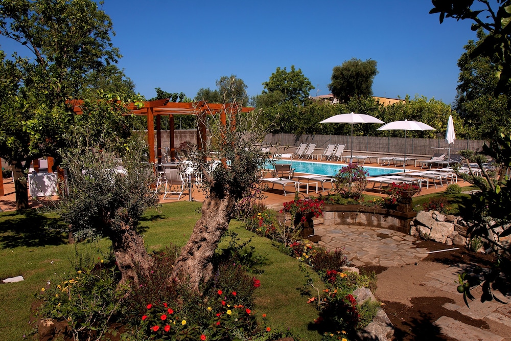Il Roseto Resort 1