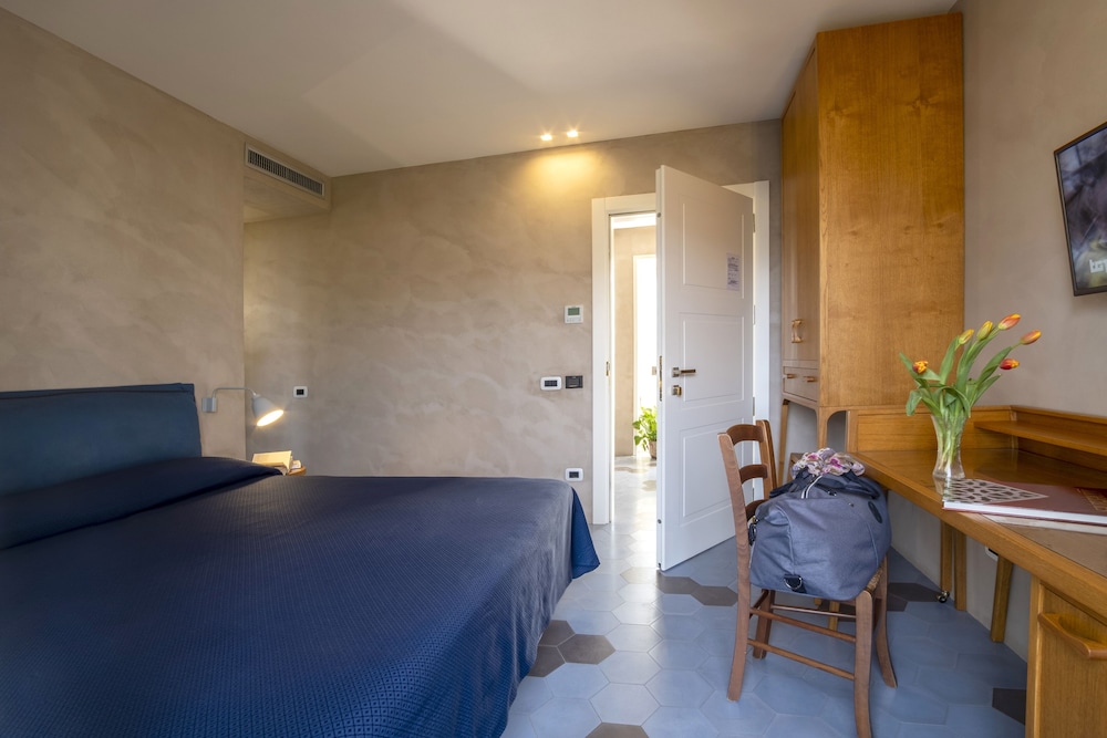 Il Roseto Resort 5