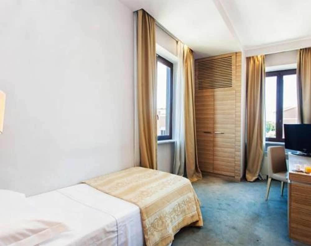 Hotel Area Roma 9