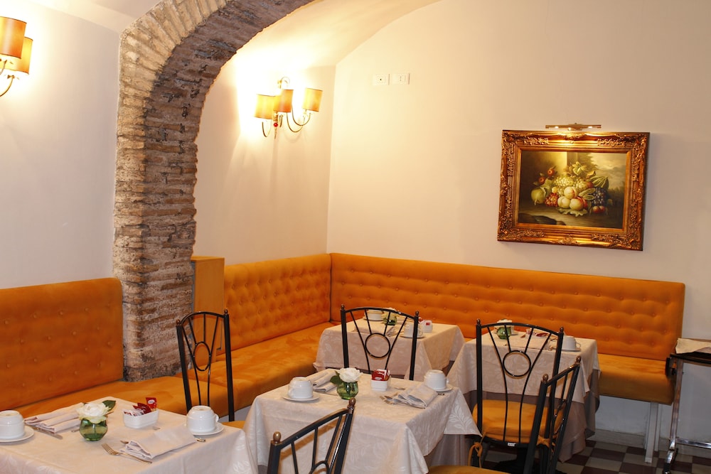 Boutique Hotel Trevi 19