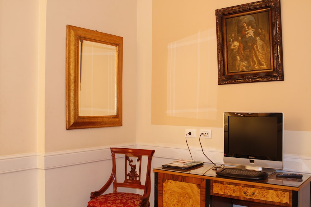 Boutique Hotel Trevi 8