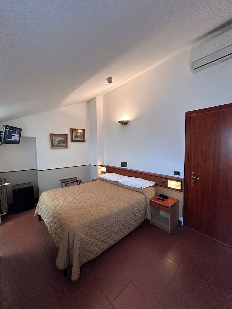 Hotel Aspromonte 9