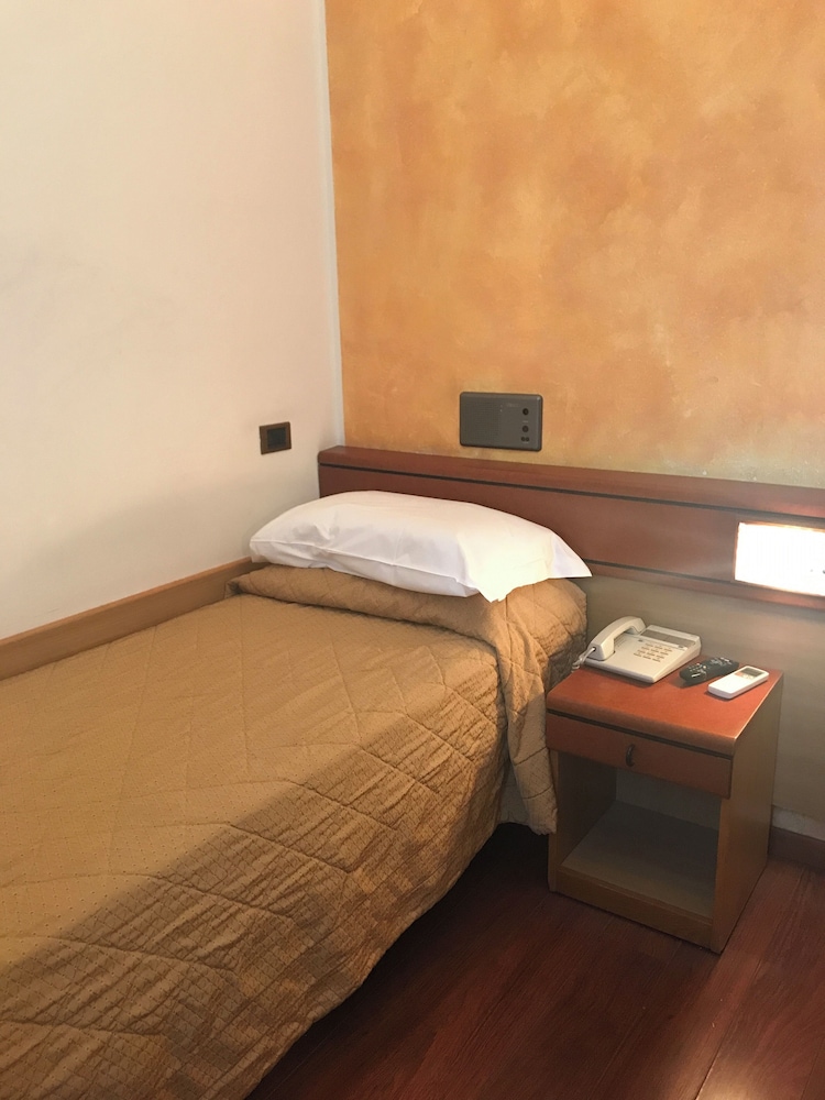 Hotel Aspromonte 15