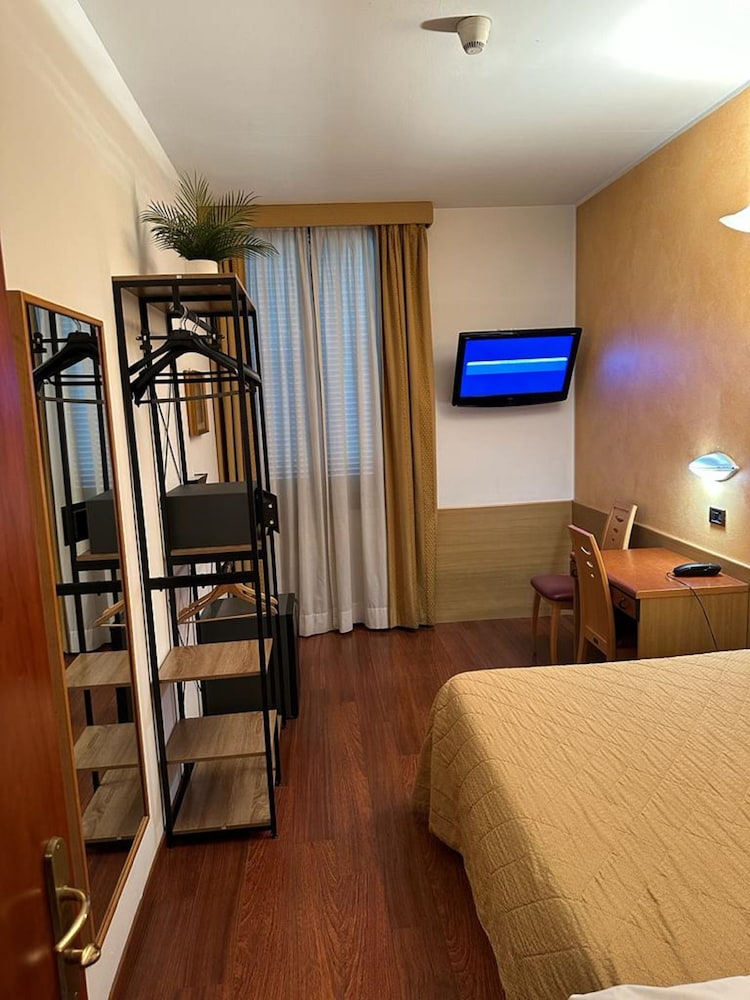 Hotel Aspromonte 13
