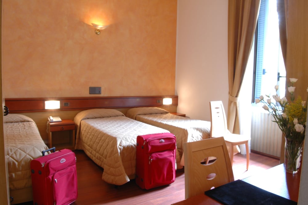 Hotel Aspromonte 5