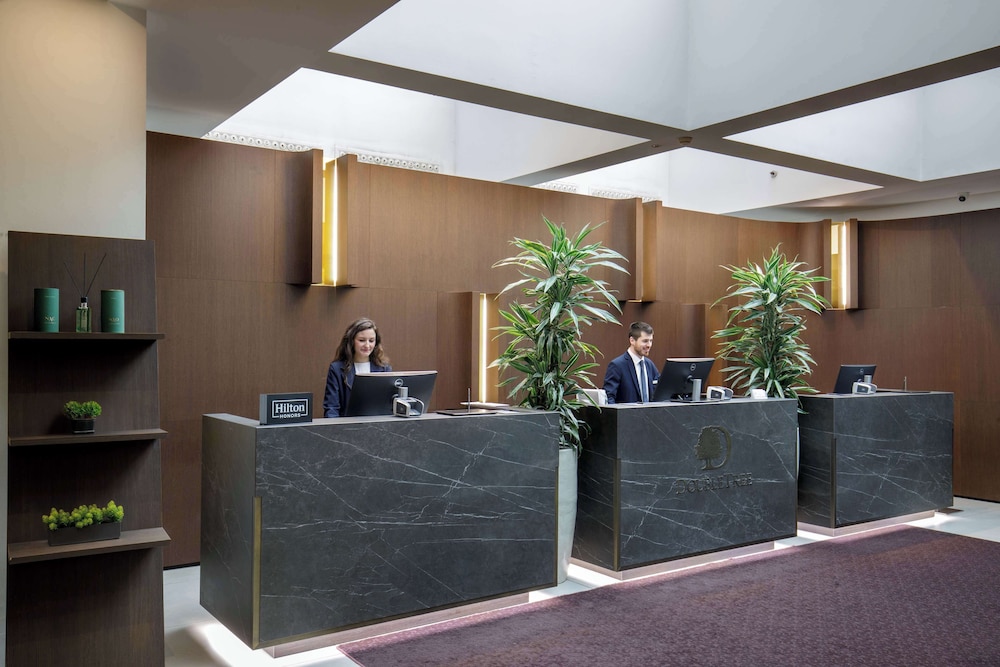Doubletree by Hilton Milan 8