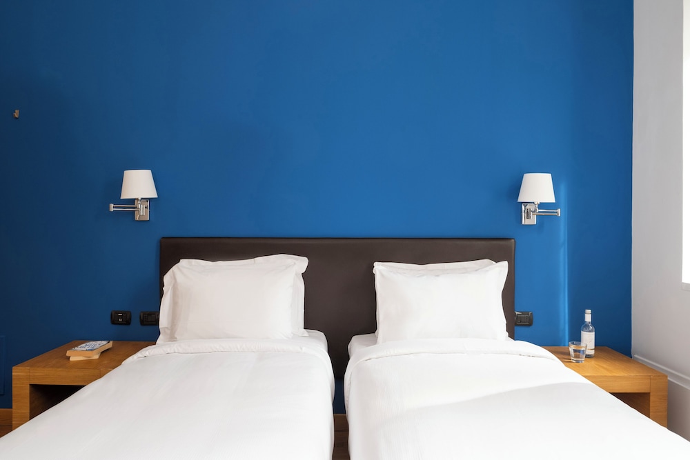 Sky Blue Place 24