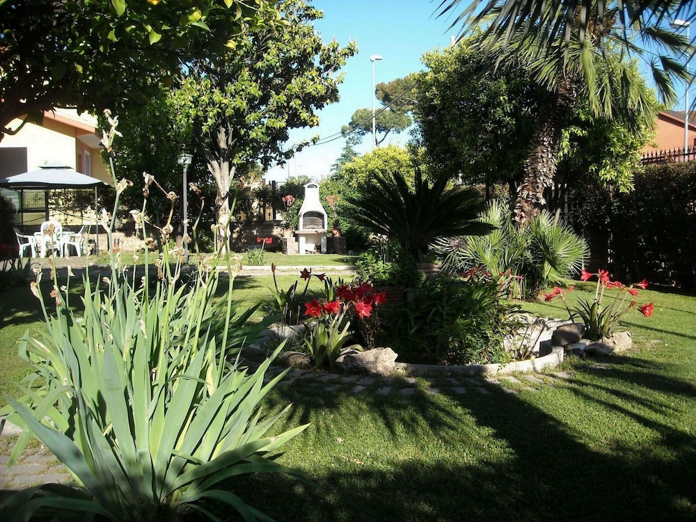 Giardino degli Aranci B&B 23