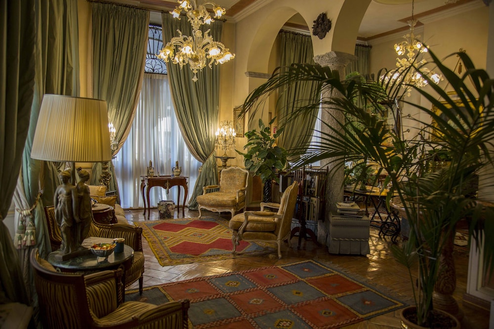 Petit Palais Hotel de Charme 24