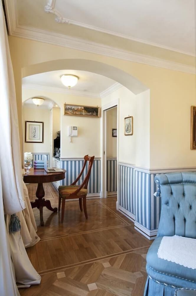 Petit Palais Hotel de Charme 9