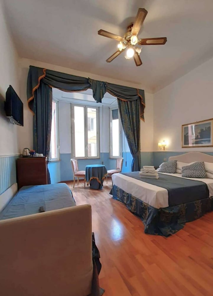 Hotel Porta Pia 3