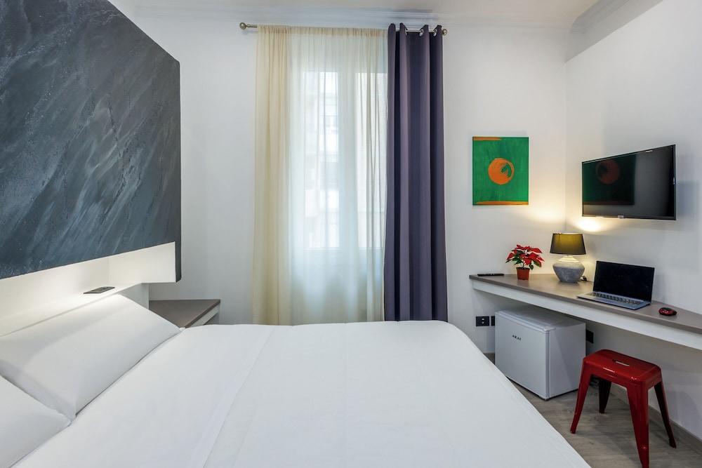 Crossroad Hotel 19
