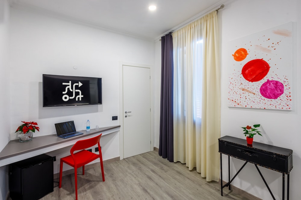 Crossroad Hotel 12
