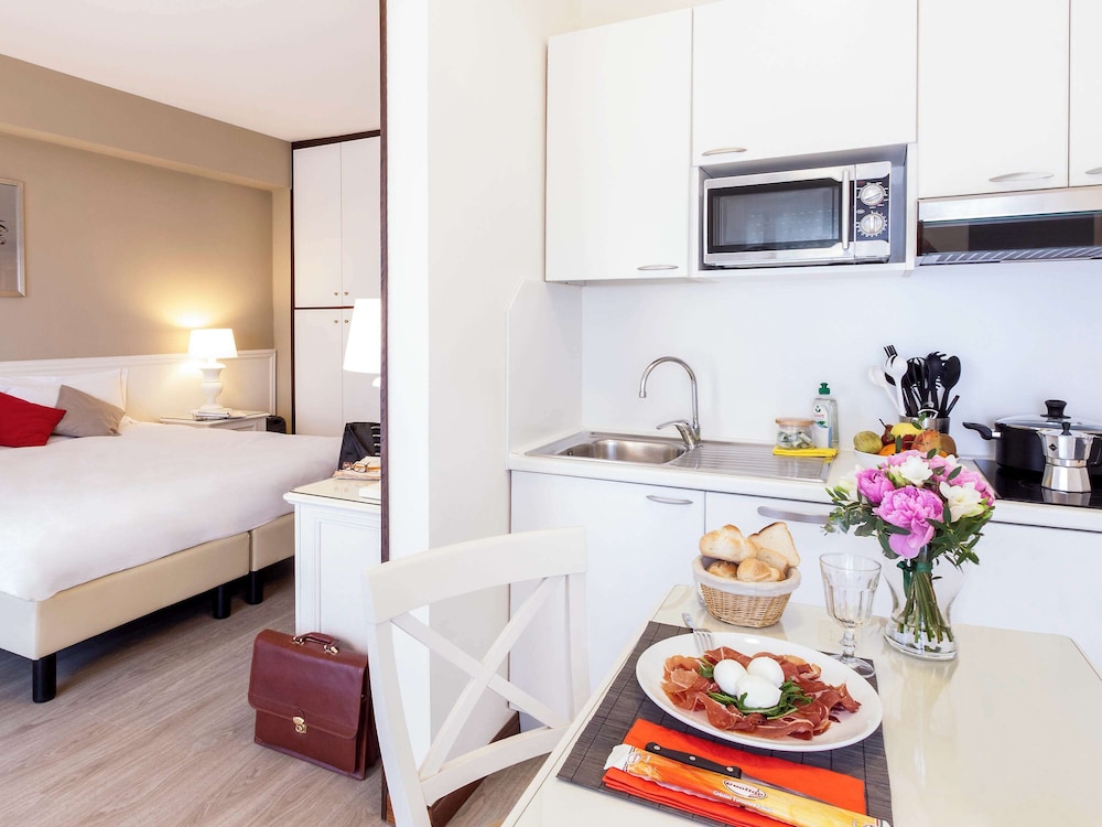 Aparthotel Adagio Rome Vatican 10