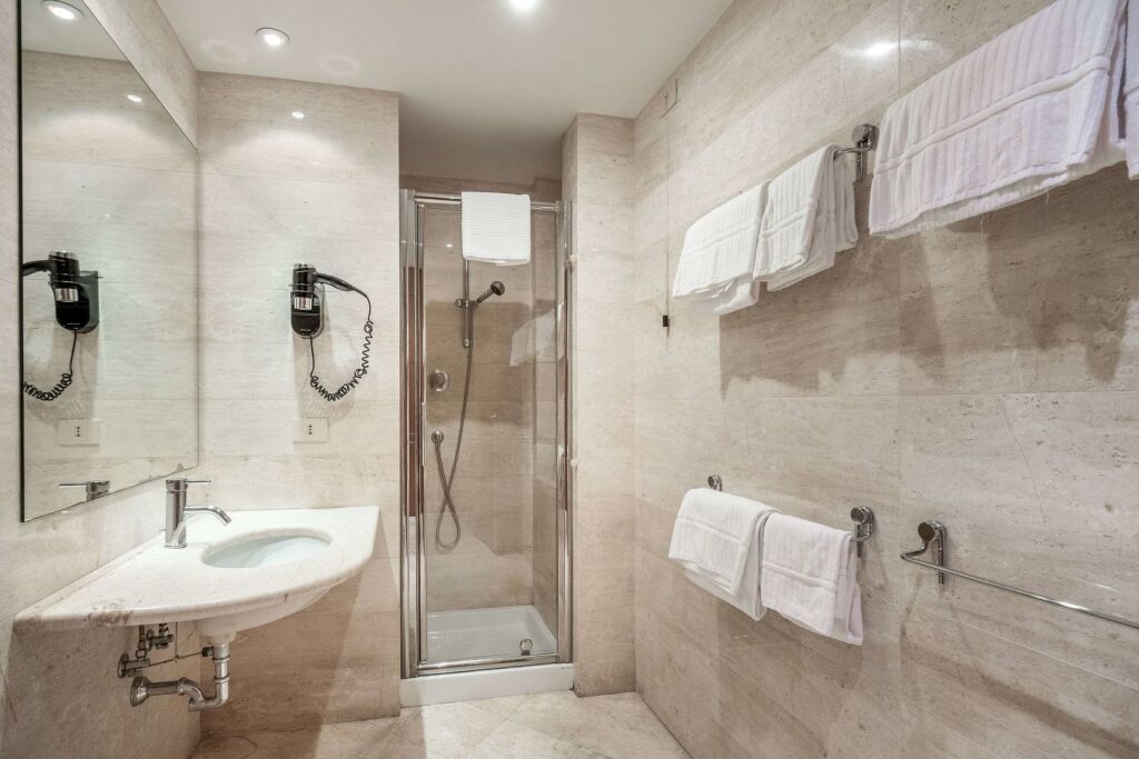 Rome Airport Hotel Fiumicino 9
